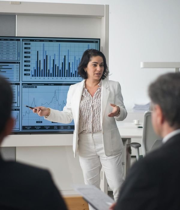 Intelligent retail analytics and demand forecasting system implementation